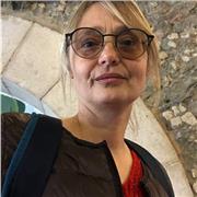 Professeur de FLE enseignant spécialisé plus de 6 ans expériences diplôme d’éducatrice également je suis bilingue et je comprends très bien l’anglais